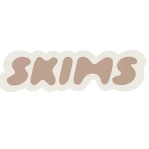 COMING SOON!! NEW SKIMS DAILY!
Bubblegum pink & pink 💗💗💕💗